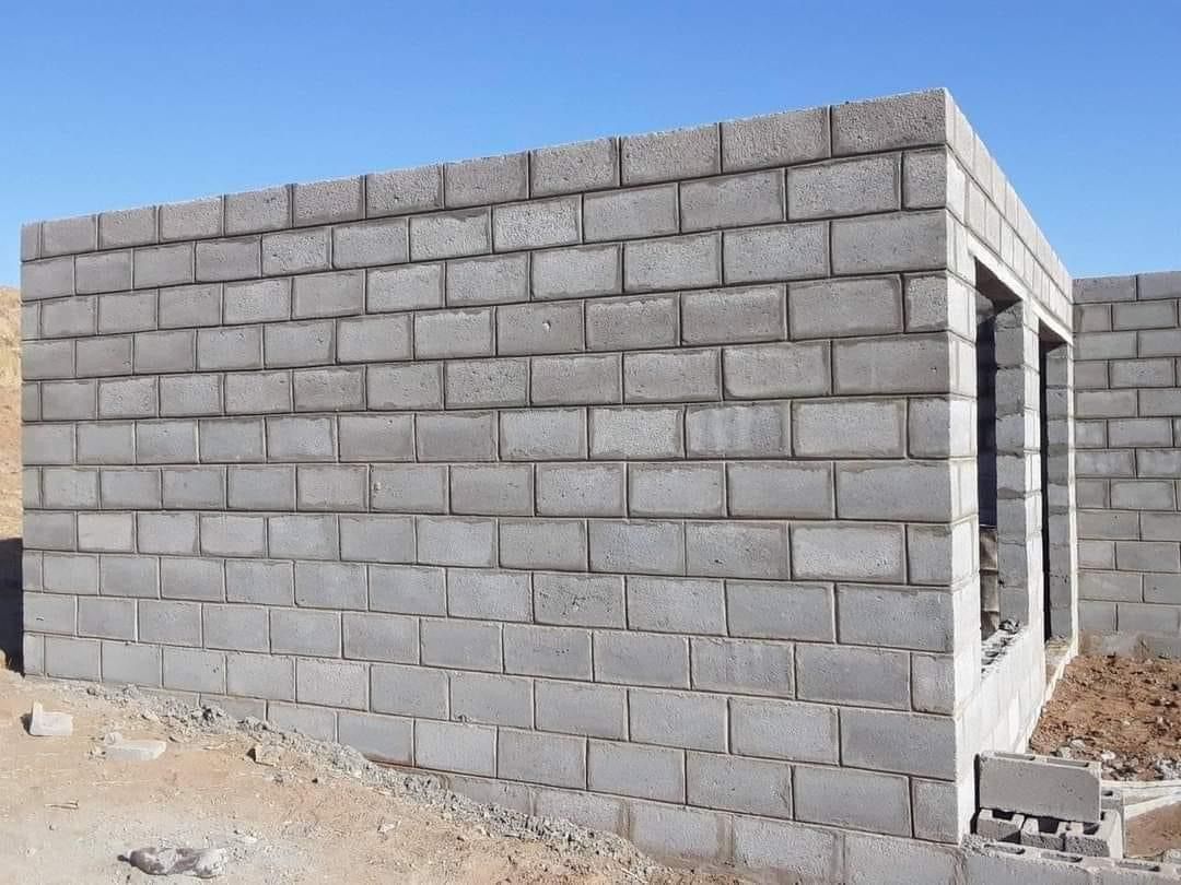 معلم بناء ملاحق بجدة